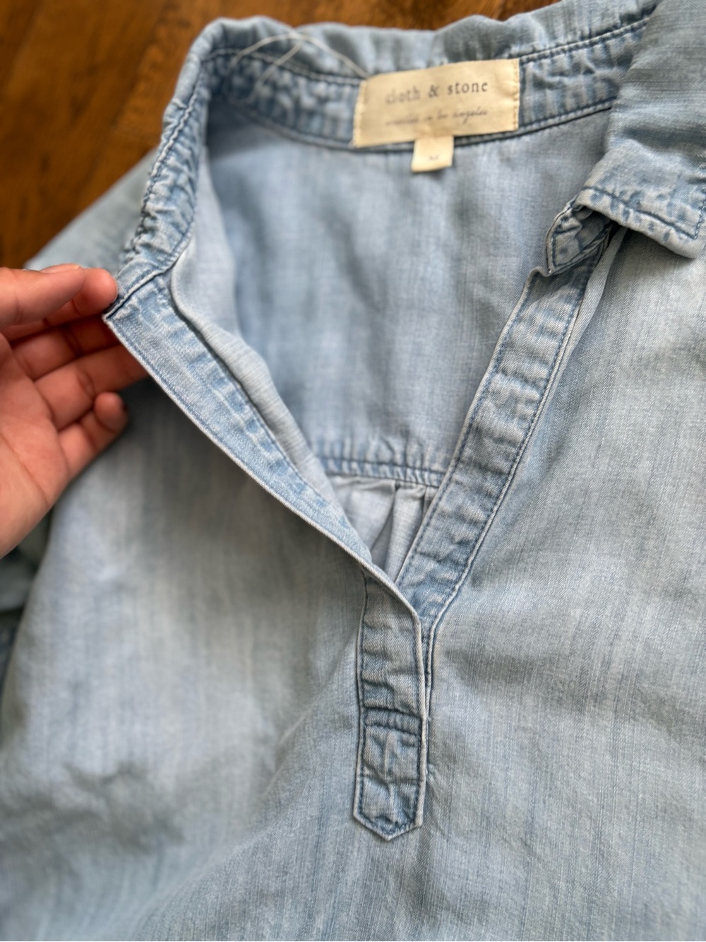cloth & stone Light Blue Denim Tunic Top Size Medium - Picture 6 of 8